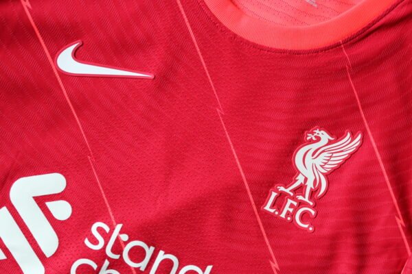 Camiseta Liverpool Version jugador Titular 2021- 2022